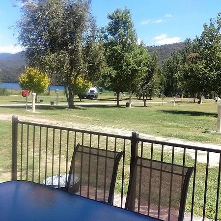 Khancoban Lakeside Caravan Park Экстерьер фото