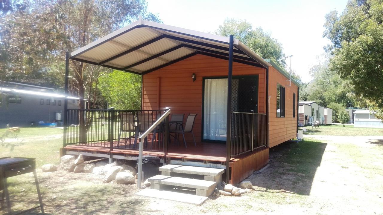 Khancoban Lakeside Caravan Park Экстерьер фото